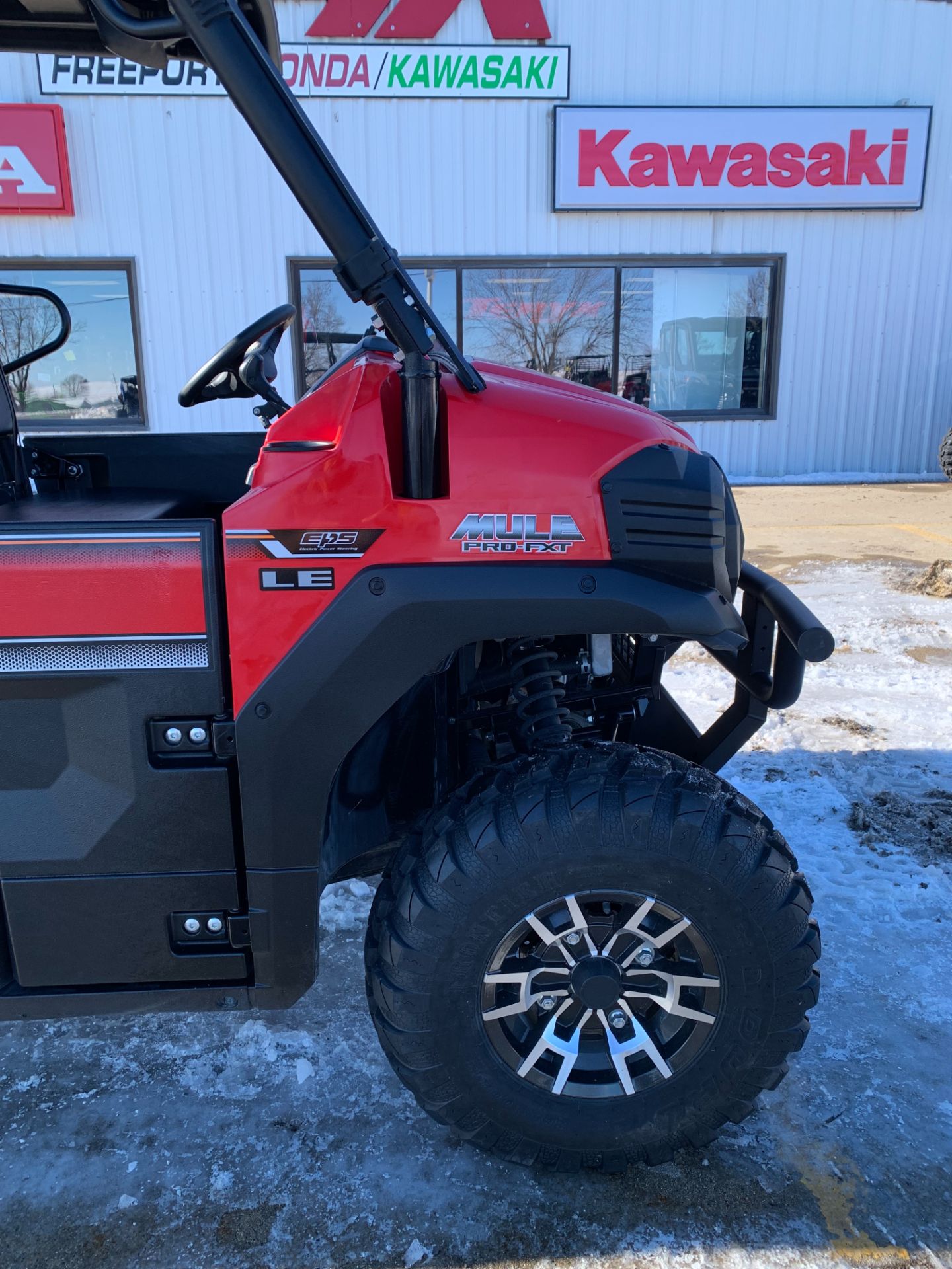 2019 Kawasaki PRO-FXT 820 LE in Freeport, Illinois - Photo 11