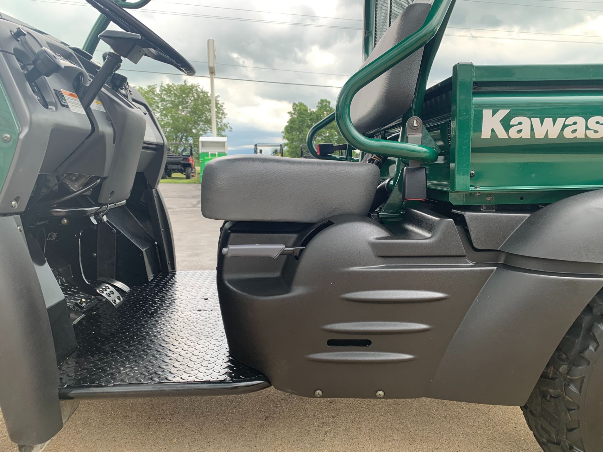 2007 Kawasaki KAF400 610 MULE 4X4 in Freeport, Illinois - Photo 9