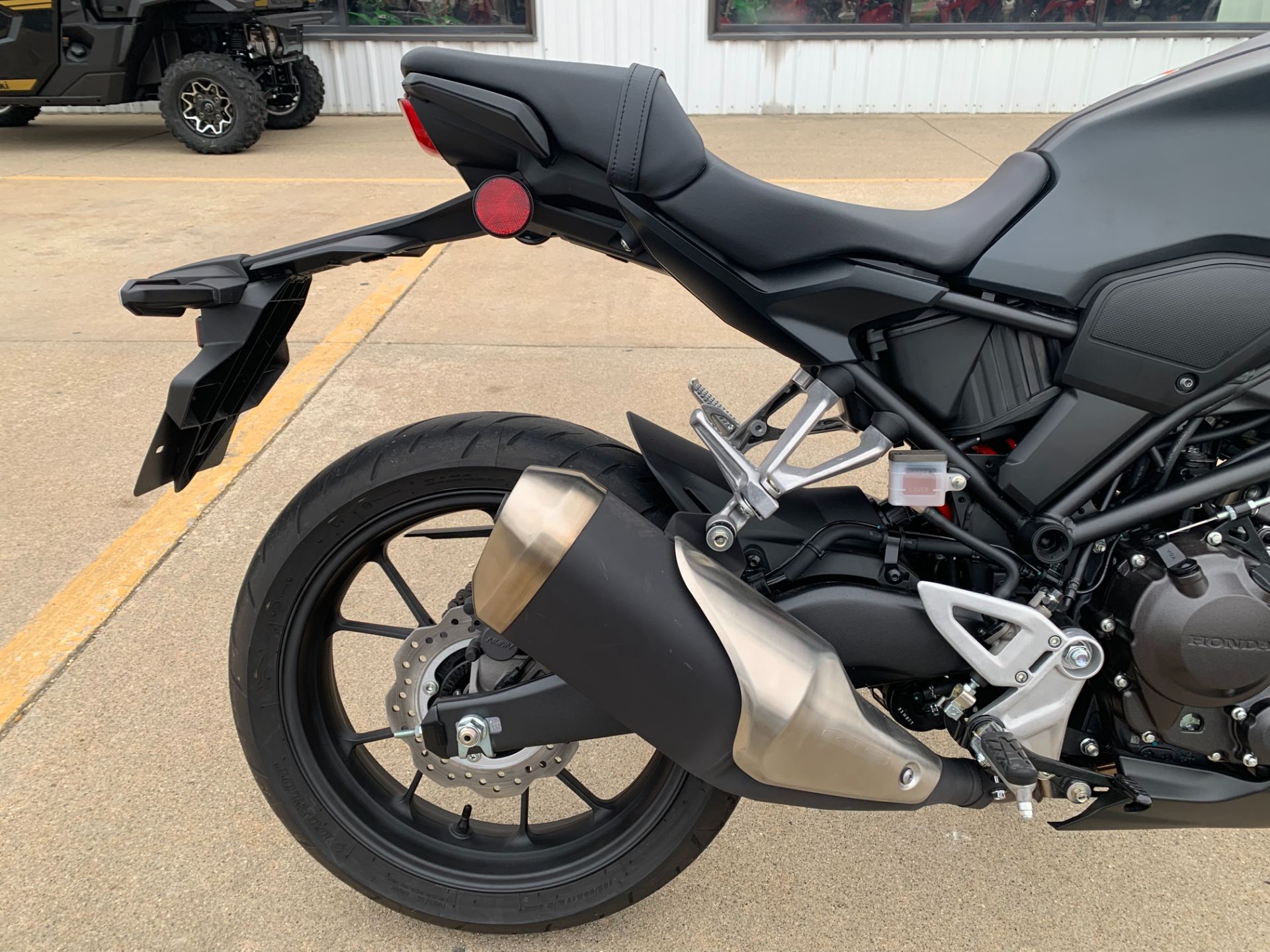 2024 Honda CB300R ABS in Freeport, Illinois - Photo 15