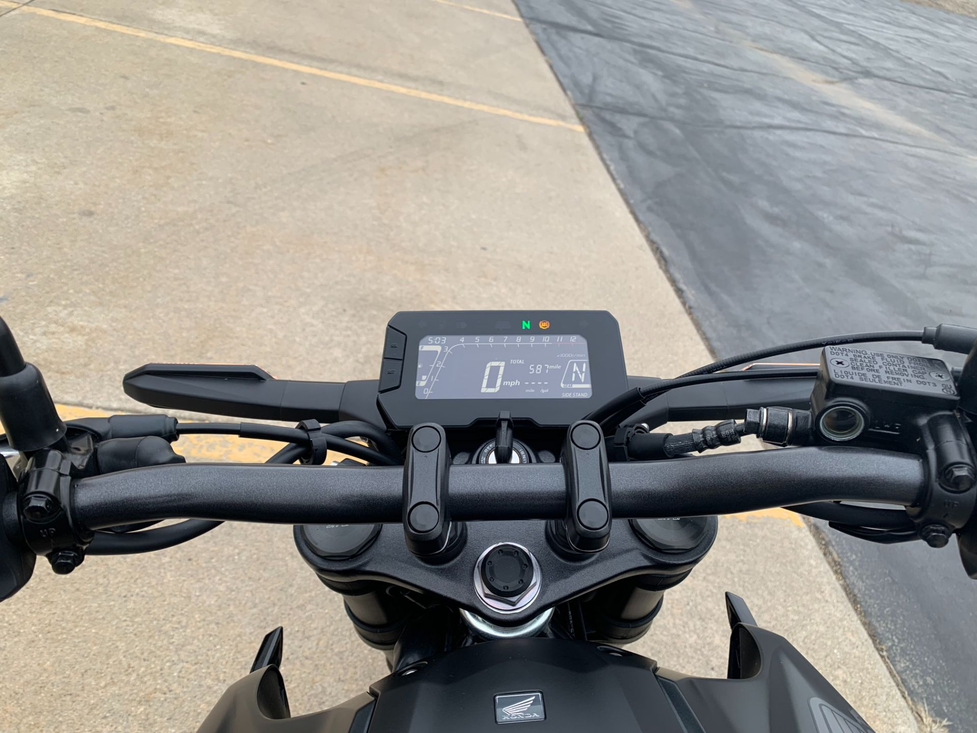2024 Honda CB300R ABS in Freeport, Illinois - Photo 18