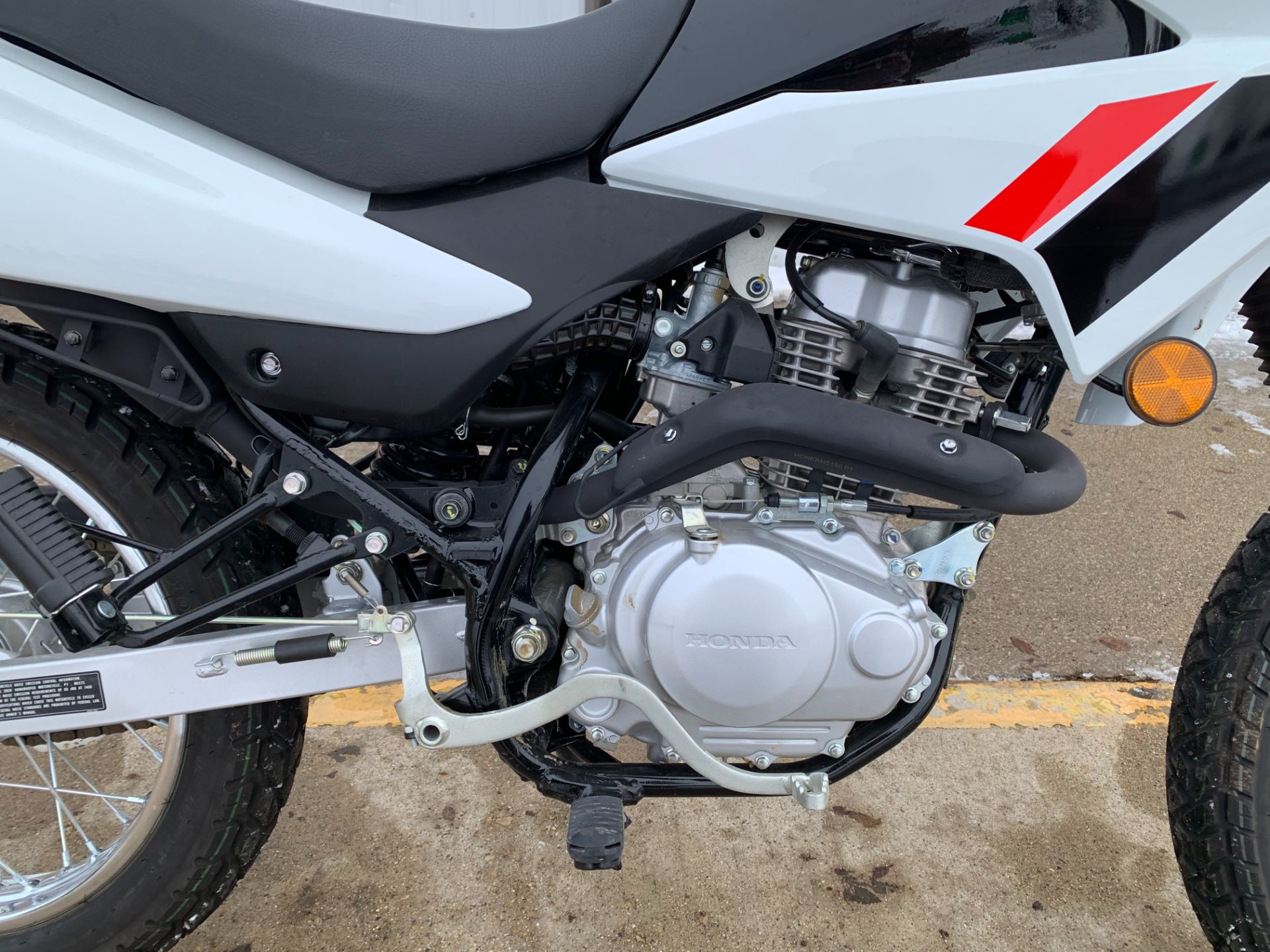 2024 Honda XR150L in Freeport, Illinois - Photo 14