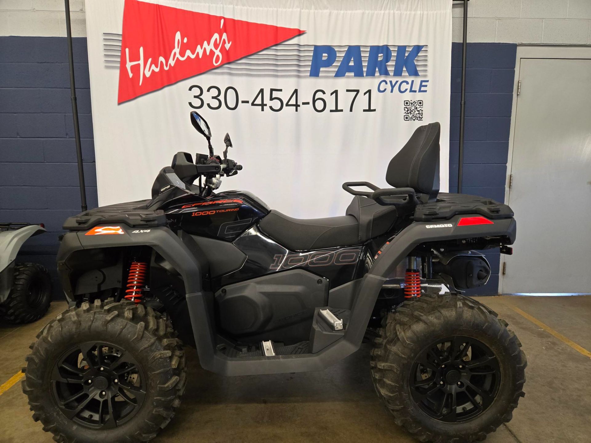 2025 CFMOTO CForce 1000 Touring in Canton, Ohio - Photo 2