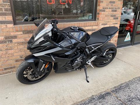 2025 Suzuki GSX800FRQ  (GSX-8R) in Herculaneum, Missouri