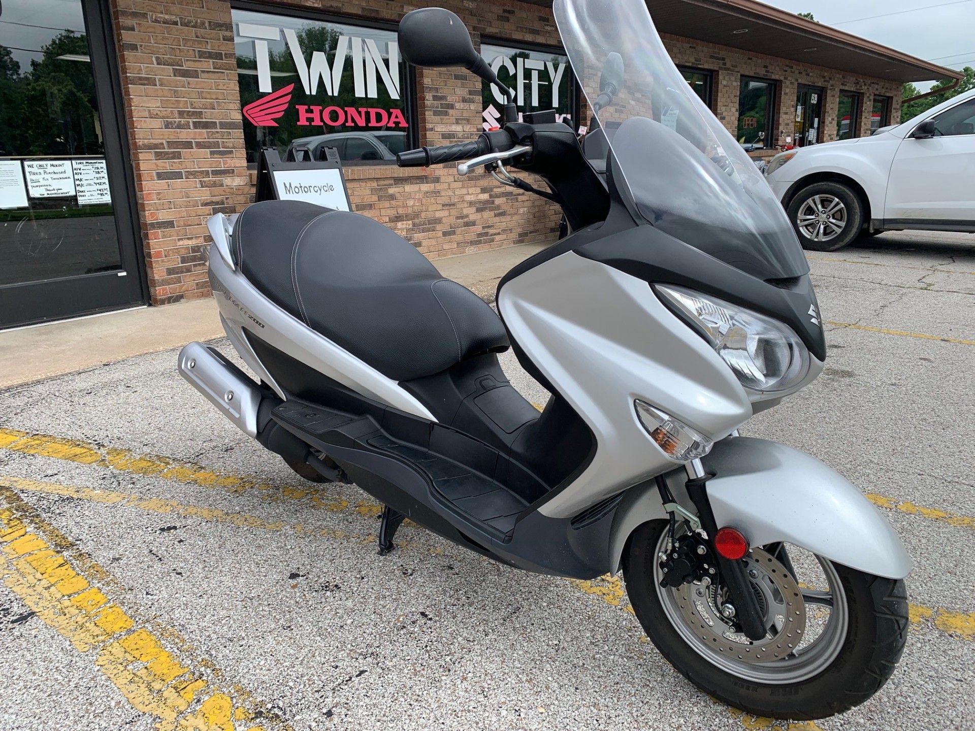 2014 Suzuki UL200 BURGMAN in Herculaneum, Missouri - Photo 1