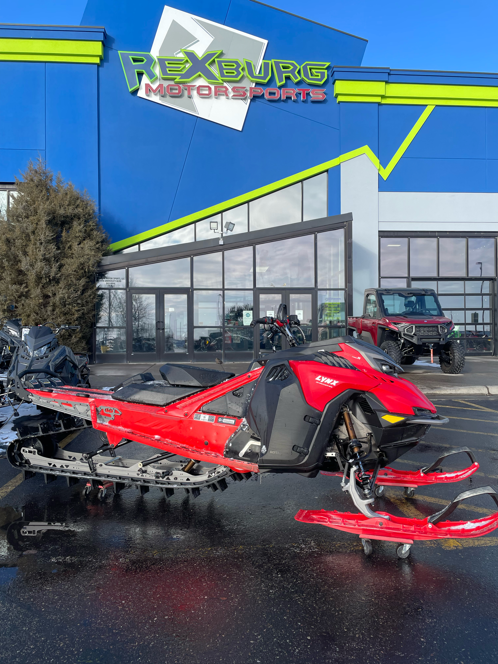 2023 LYNX Shredder DS 3900 850 E-TEC Turbo R PowderMax Light 3.0 SHOT in Rexburg, Idaho - Photo 2