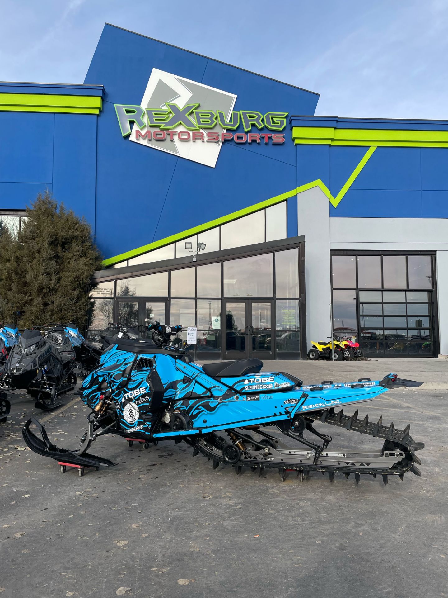 2024 LYNX Shredder RE 3900 850 E-TEC Turbo R PowderMax X-Light 3.0 SHOT in Rexburg, Idaho - Photo 4