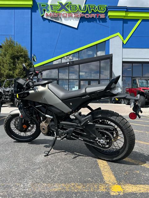 2023 Husqvarna Svartpilen 401 in Rexburg, Idaho - Photo 2