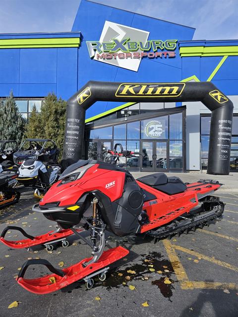2023 LYNX Shredder DS 4100 850 E-TEC Turbo R PowderMax Light 3.0 SHOT w/ 10.25 in. Touchscreen in Rexburg, Idaho