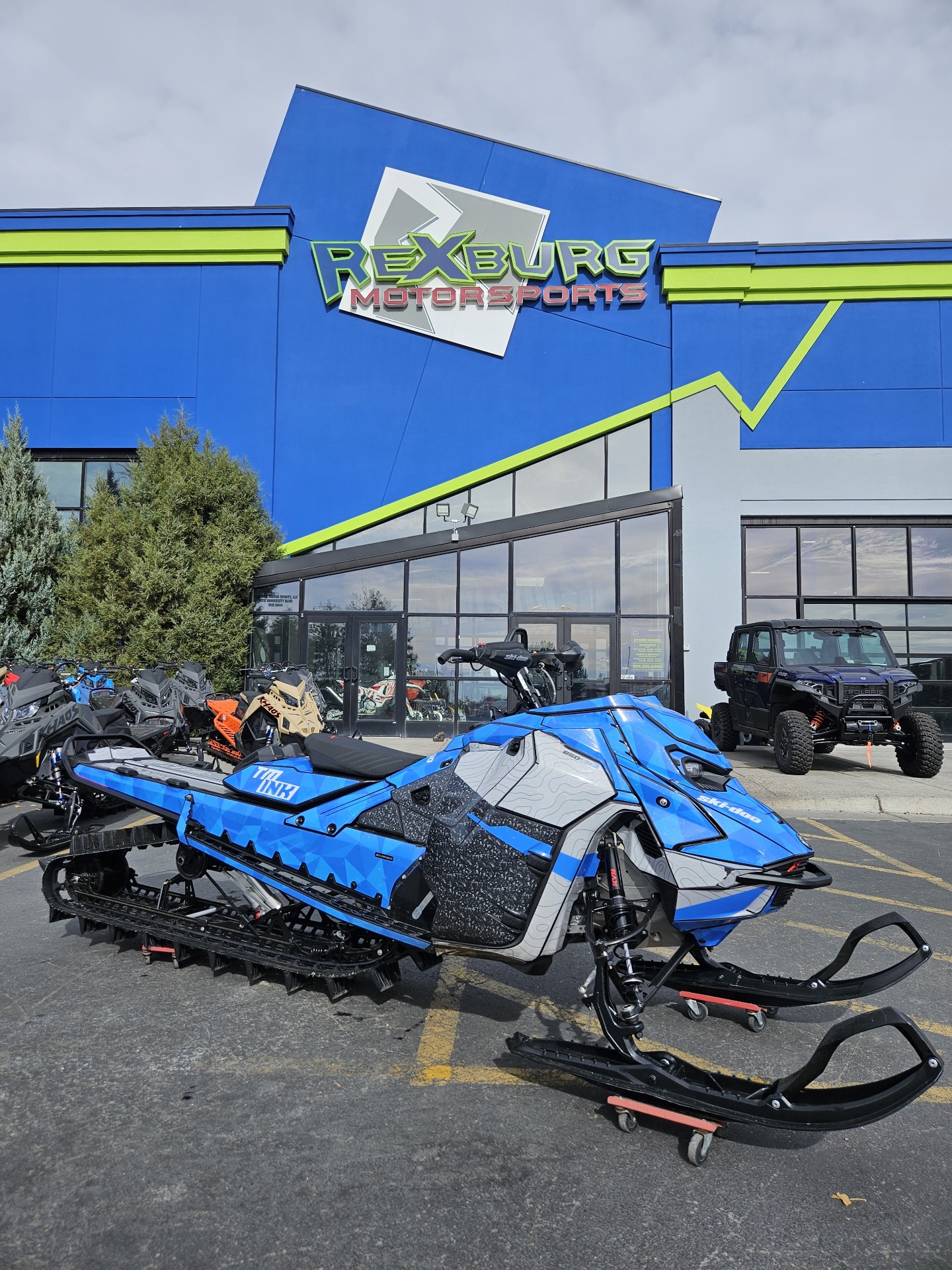 2023 Ski-Doo Summit X Expert 165 850 E-TEC Turbo R SHOT PowderMax X-Light 3.0 HAC in Rexburg, Idaho - Photo 2