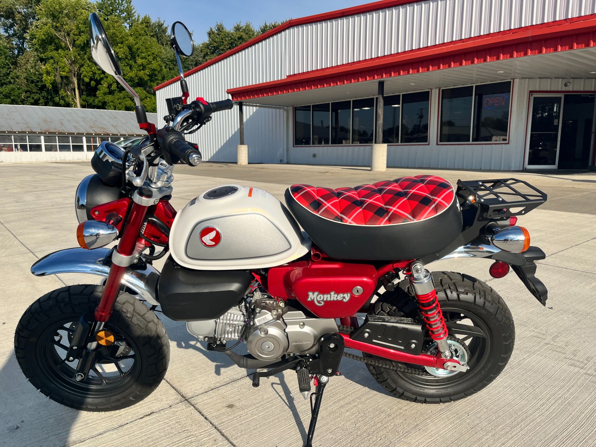 2024 Honda Monkey ABS in Ottawa, Ohio - Photo 2