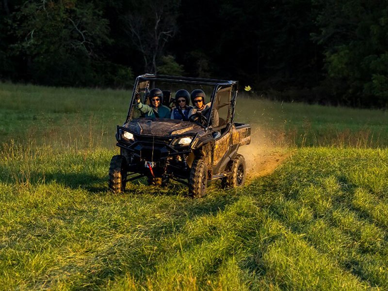 2023 Honda Pioneer 1000 Deluxe in Freeport, Illinois - Photo 7