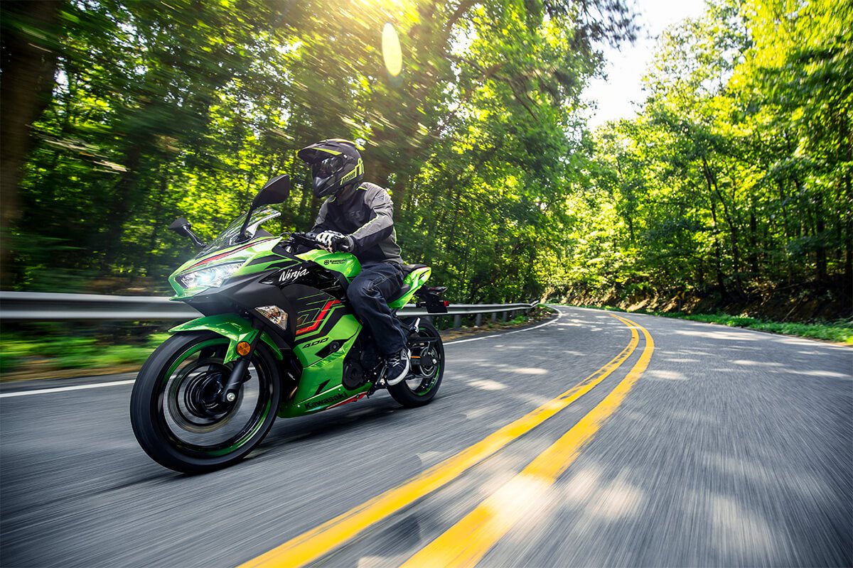 2023 Kawasaki Ninja 400 KRT Edition in Freeport, Illinois - Photo 13
