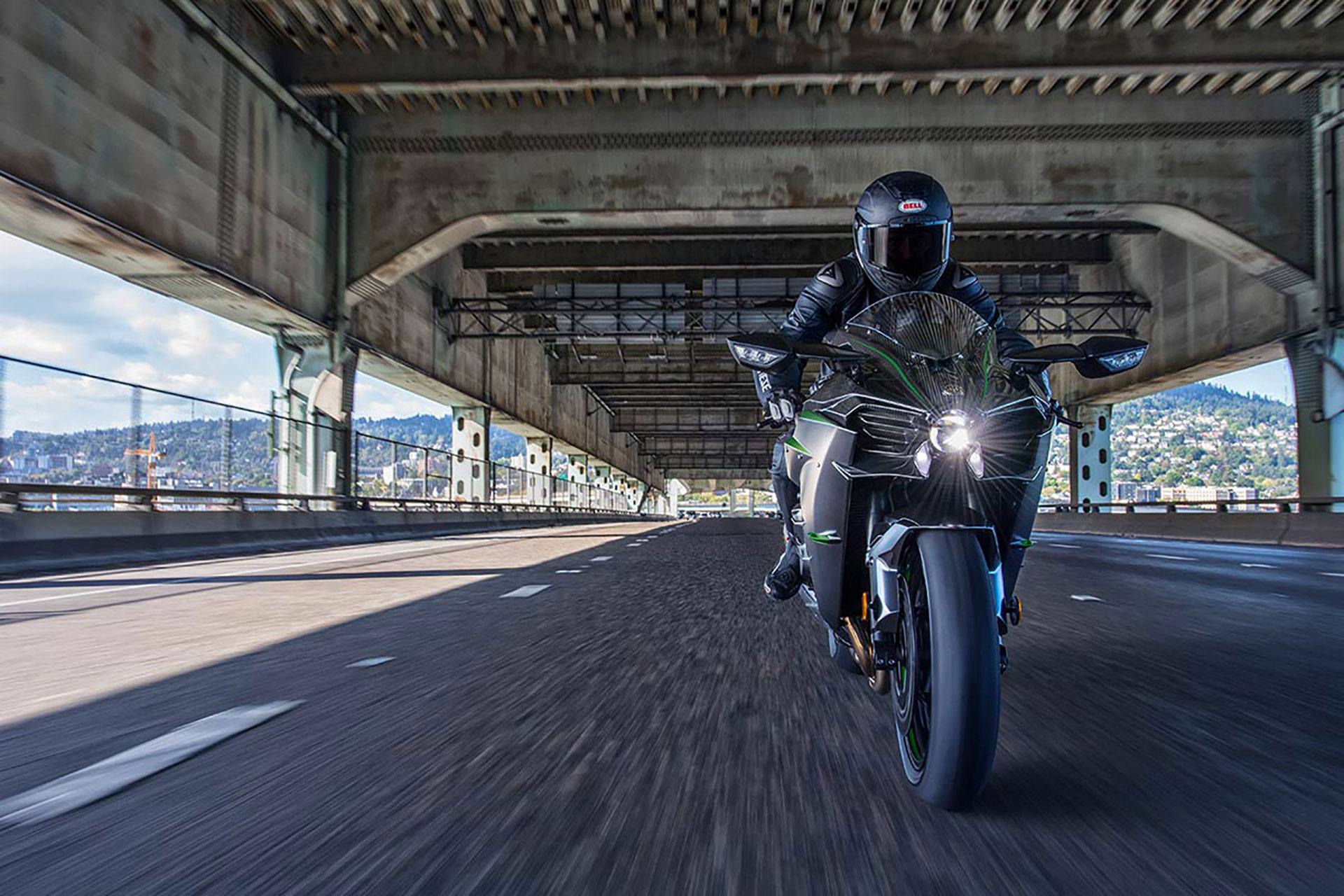 2023 Kawasaki Ninja H2 Carbon in Freeport, Illinois - Photo 7