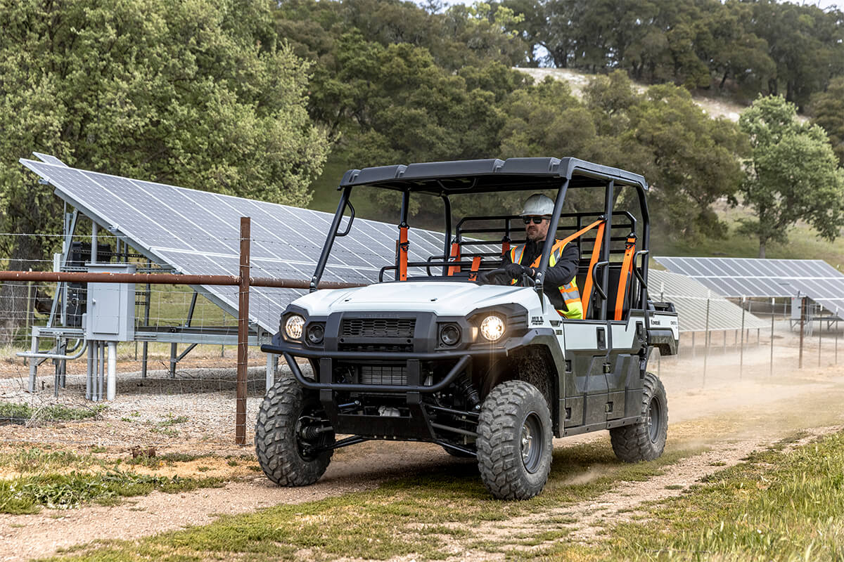 2023 Kawasaki MULE PRO-DXT EPS Diesel FE in Freeport, Illinois - Photo 8