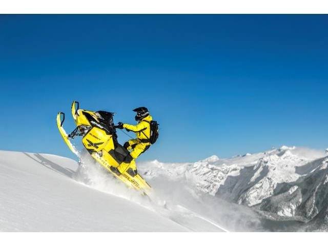2016 Ski-Doo Summit X T3 163 800R E-TEC, PowderMax 3.0" in Rexburg, Idaho - Photo 8