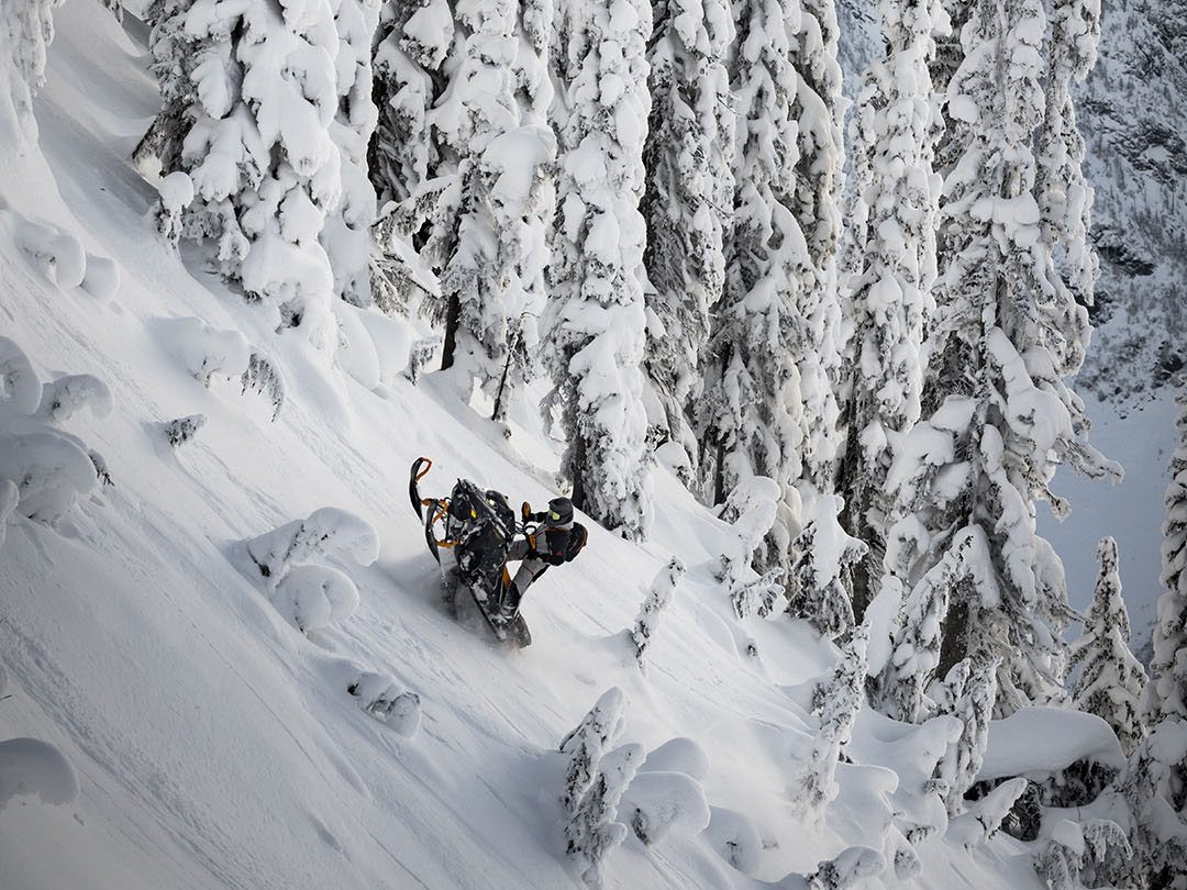 2024 Ski-Doo Summit X Expert 165 850 E-TEC Turbo R SHOT PowderMax X-Light 3.0 HAC in Rexburg, Idaho - Photo 19