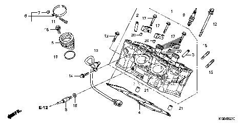 CYLINDER HEAD (RR.)