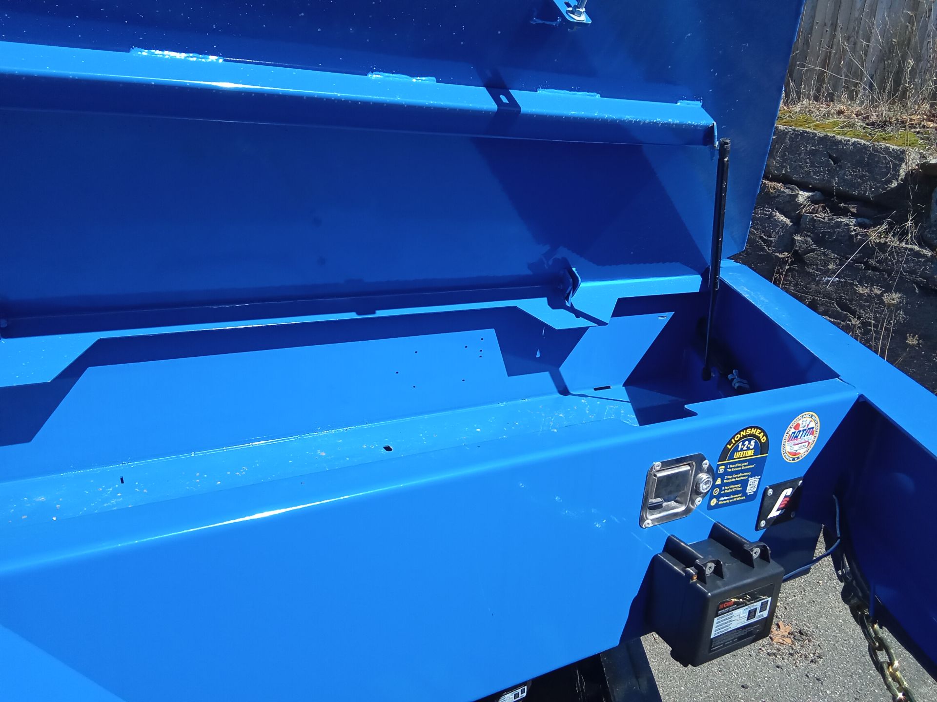 15.4K Tilt Trailer photo 2
