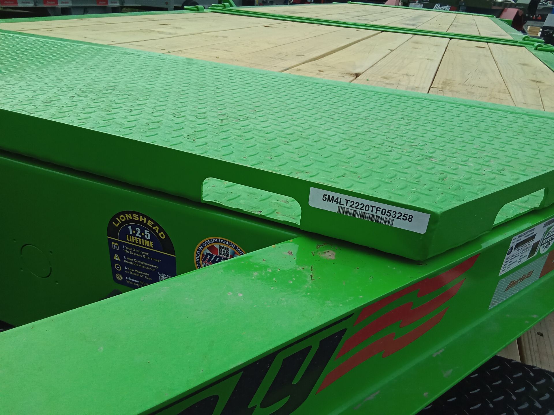 15.4K Tilt Trailer photo 2