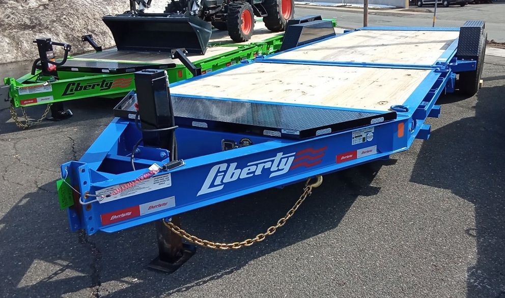 New Liberty Trailers LT14K83X22SPB8WF, Greenfield MA | Specs, Price ...