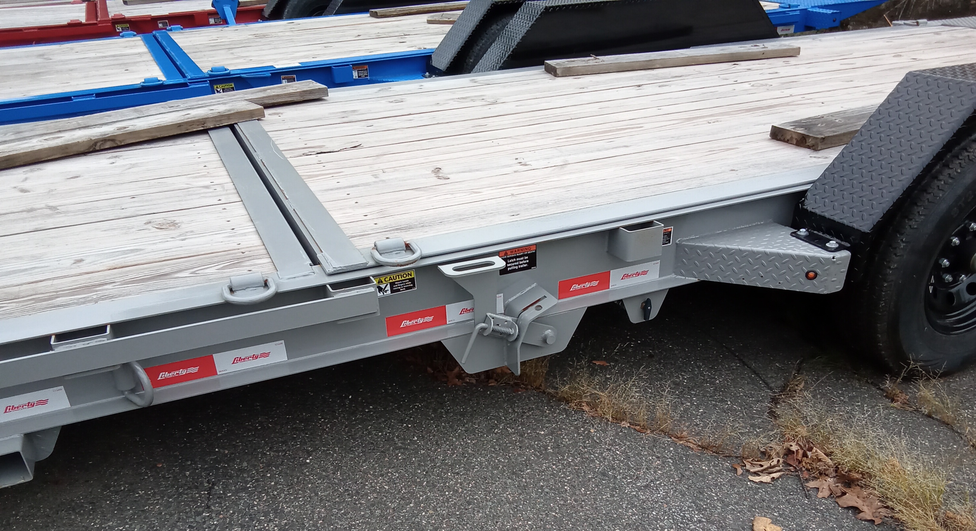 15.4K Tilt Trailer photo 4