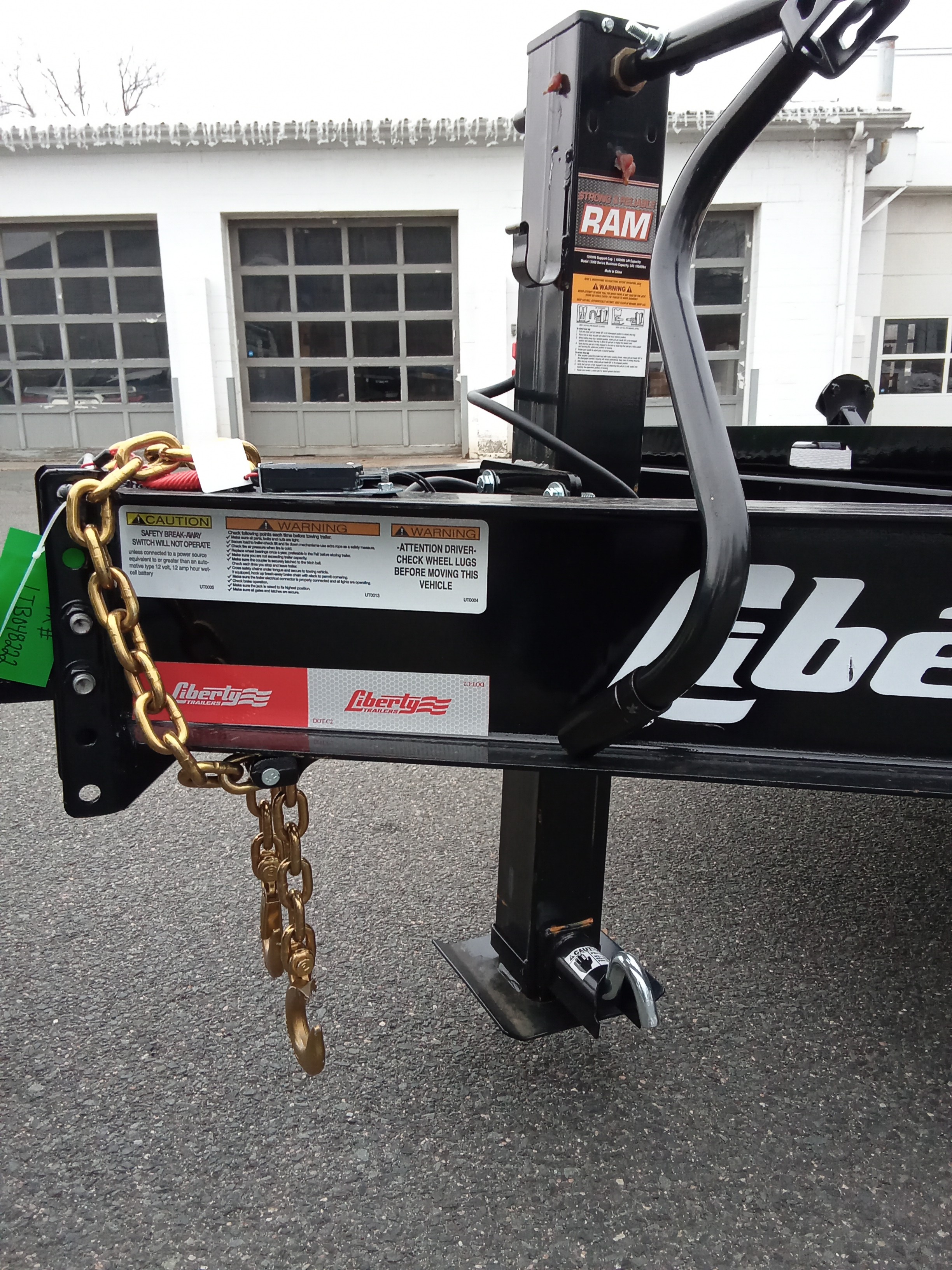 17.5K Dovetail Trailer photo 8