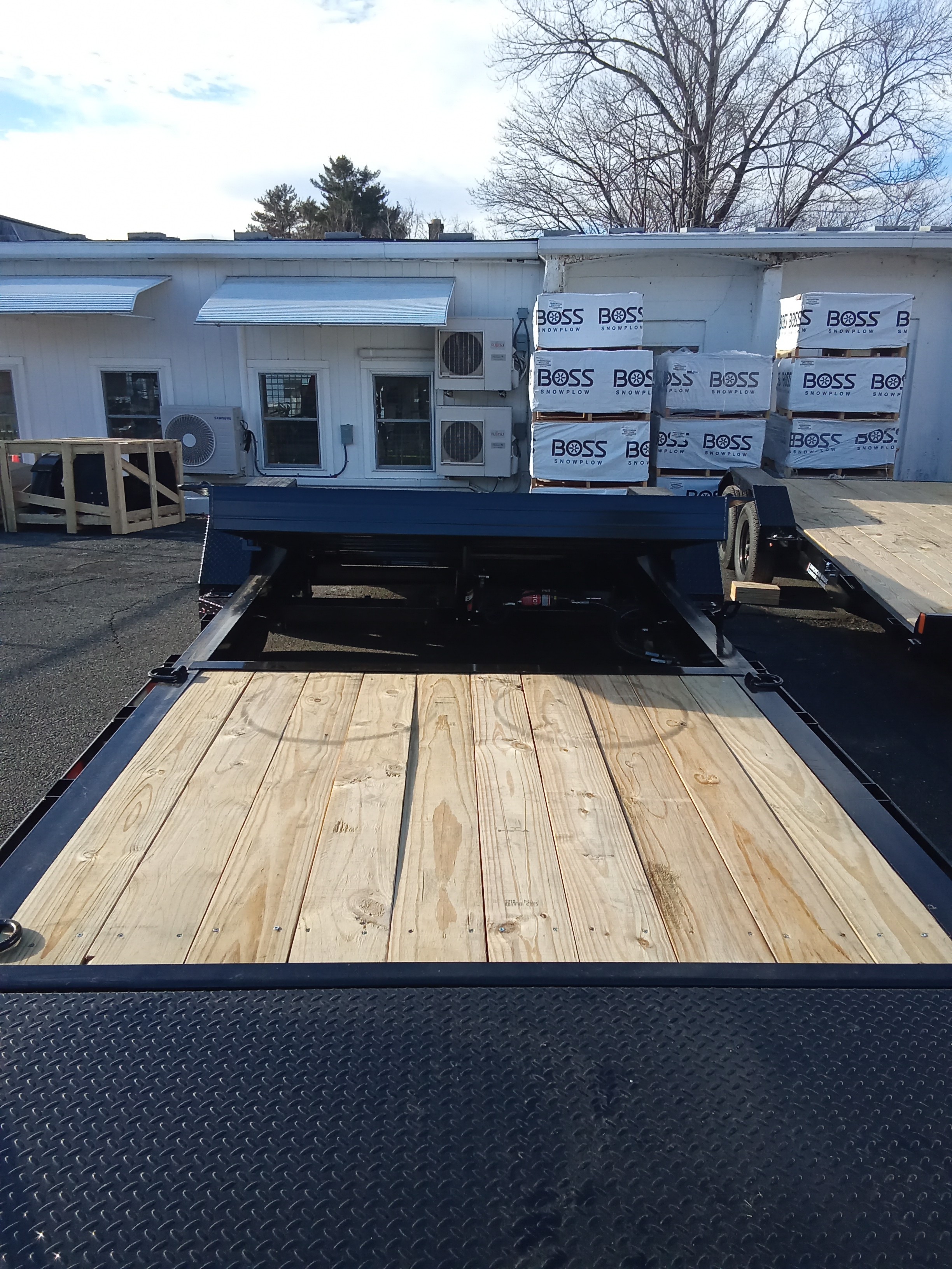 15.4K Tilt Trailer photo 8
