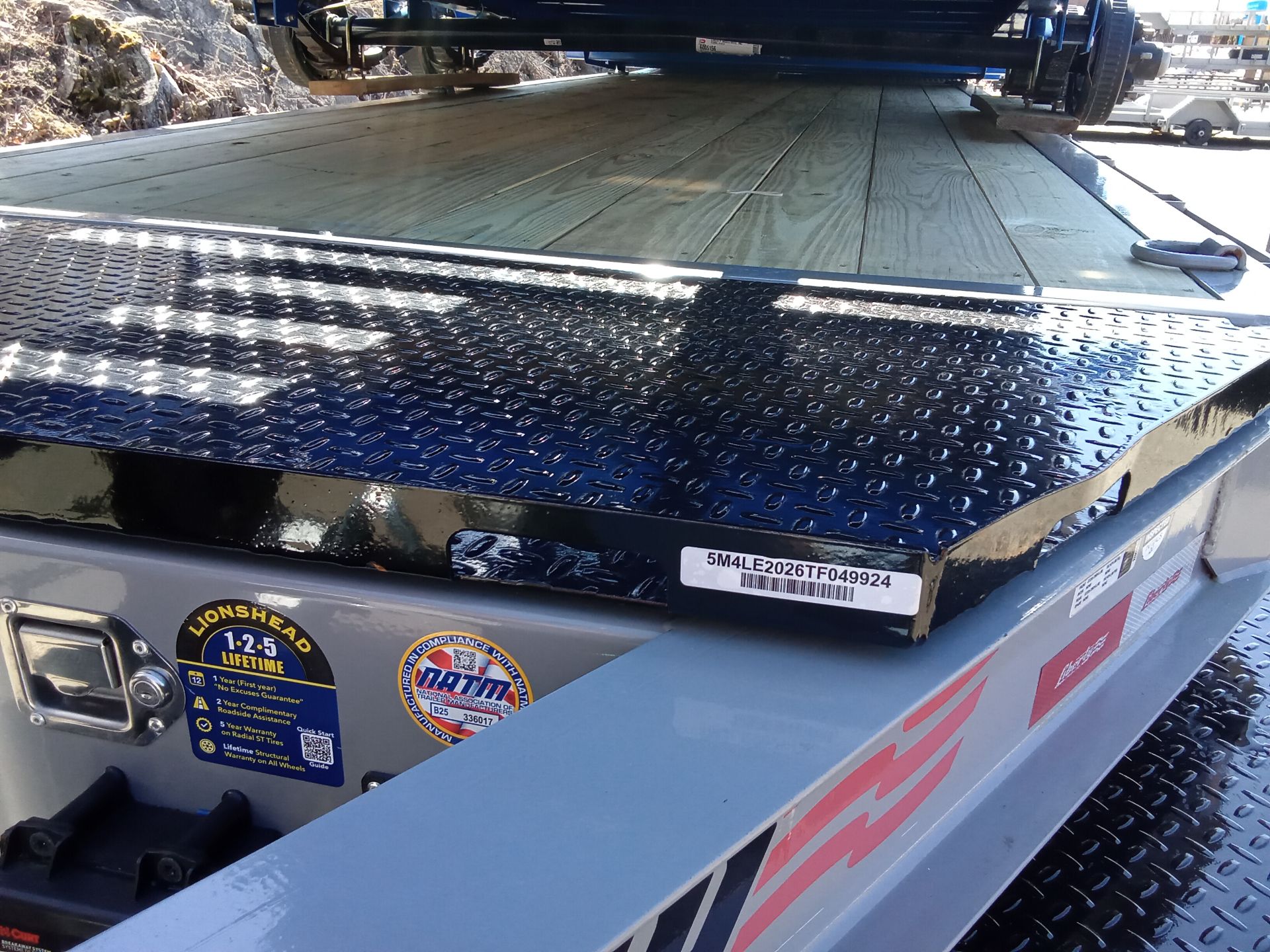 15.4K Dovetail Trailer