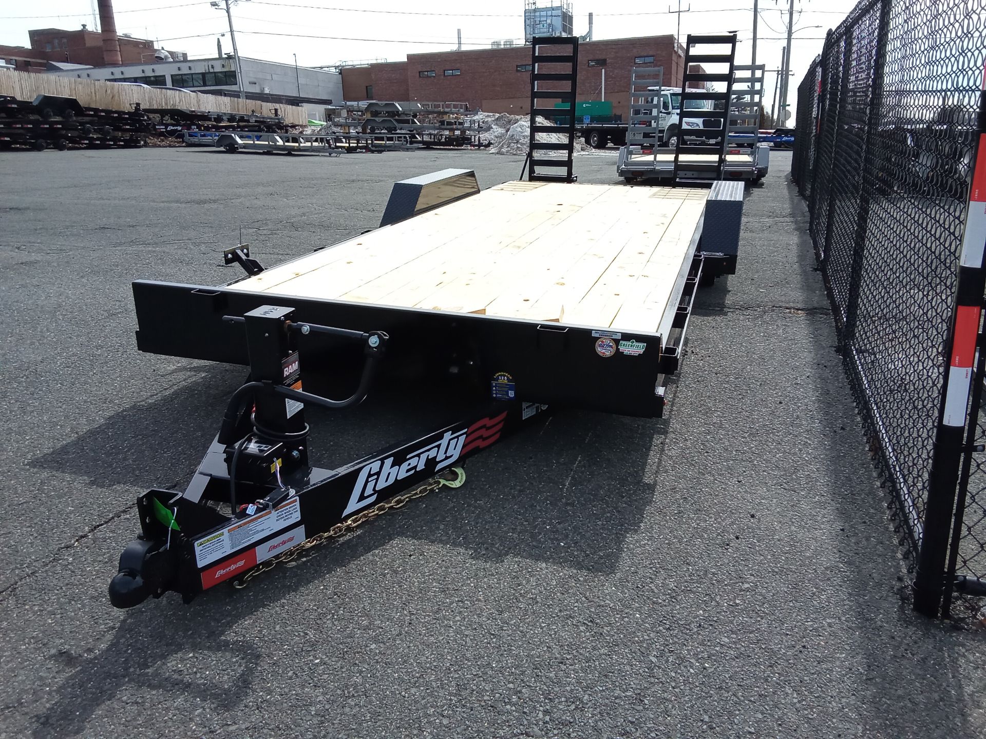 14K Dovetail Trailer photo 6