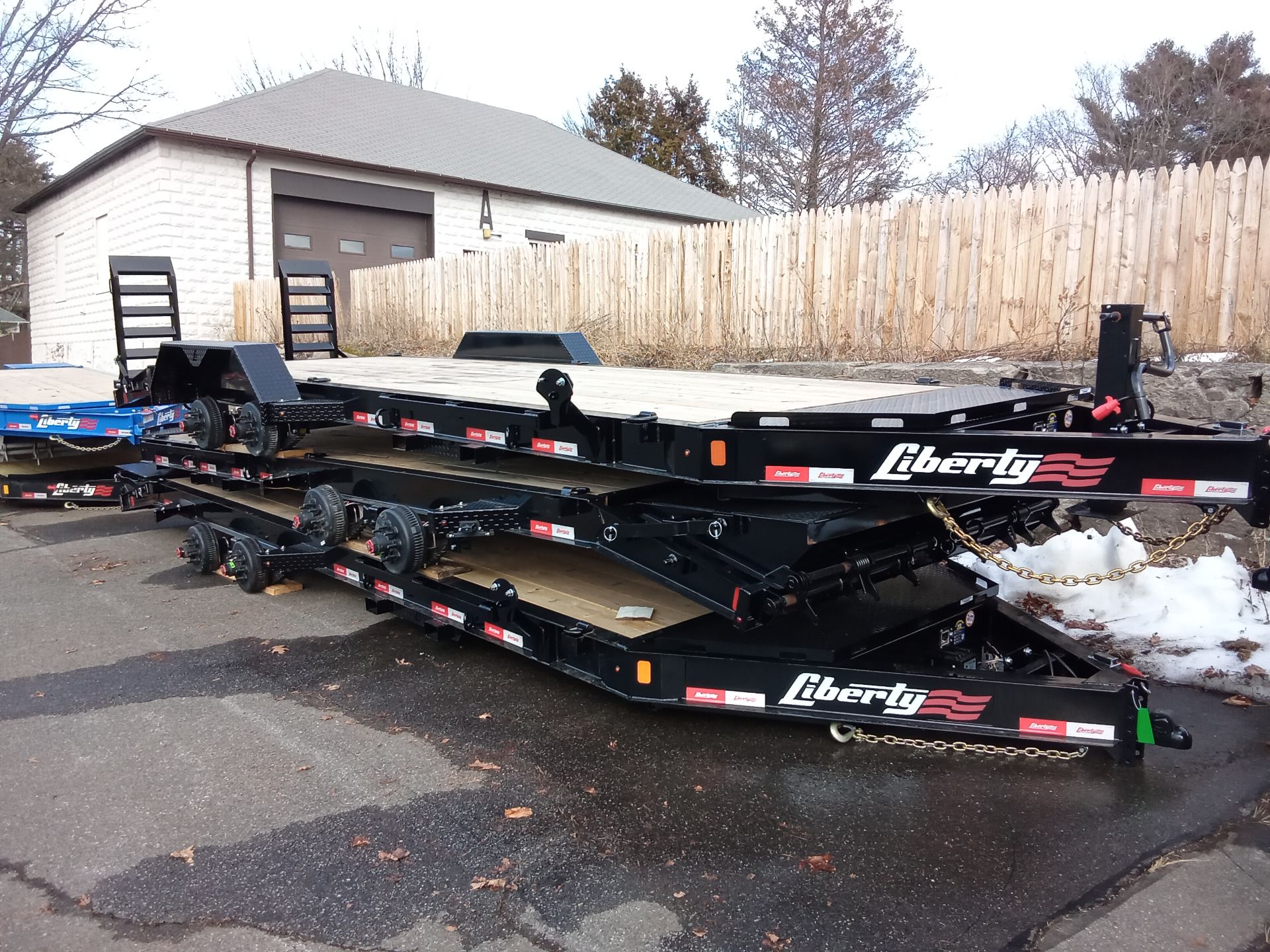 17.5K Dovetail Trailer photo 8