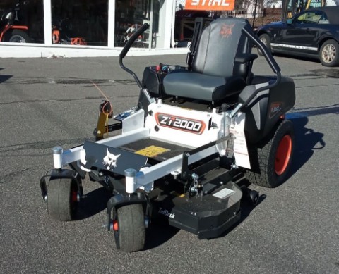 New Bobcat ZT2000 42 in. Kawasaki FR651V 21.5 hp, Greenfield MA