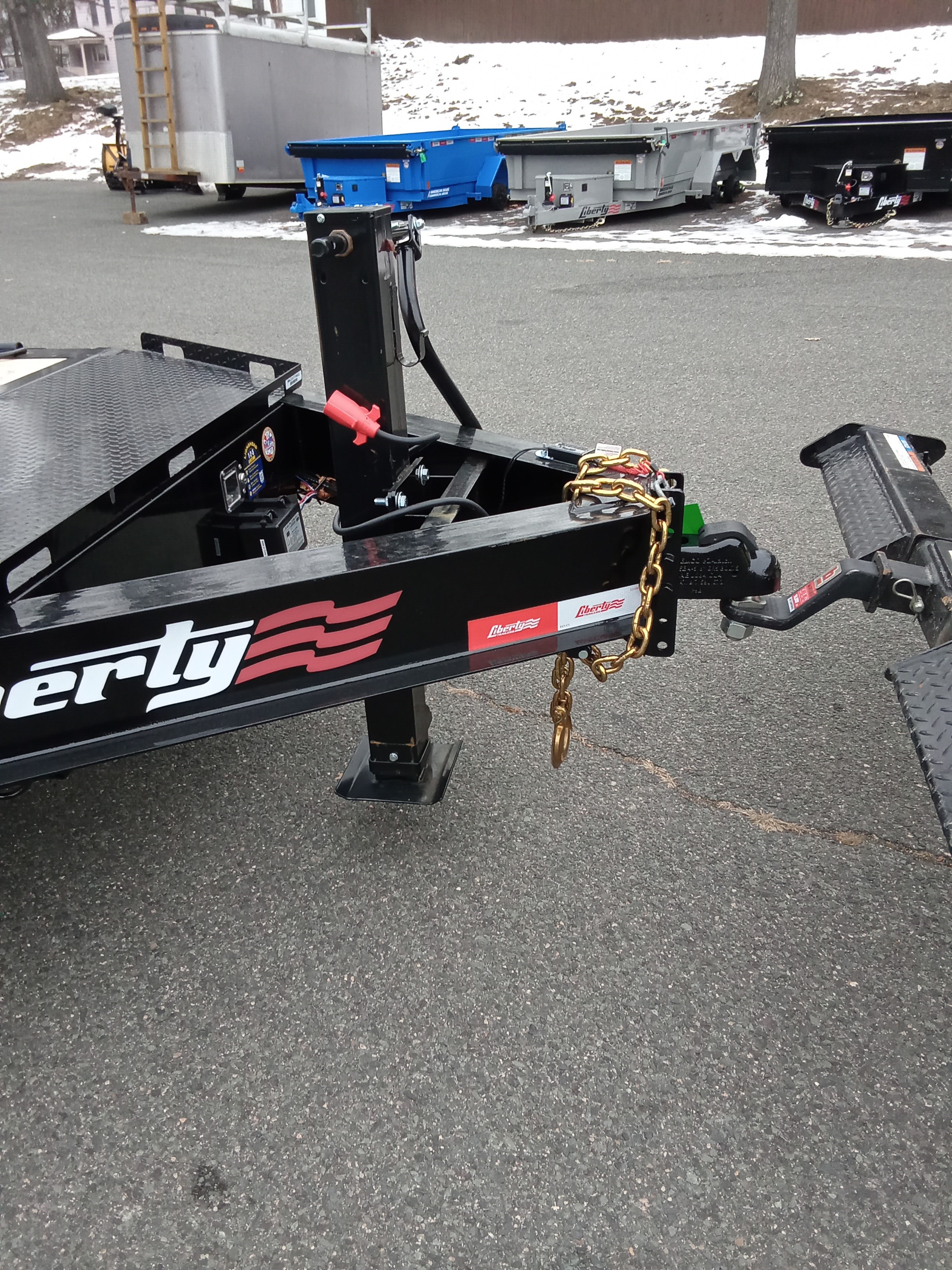 17.5K Dovetail Trailer photo 4