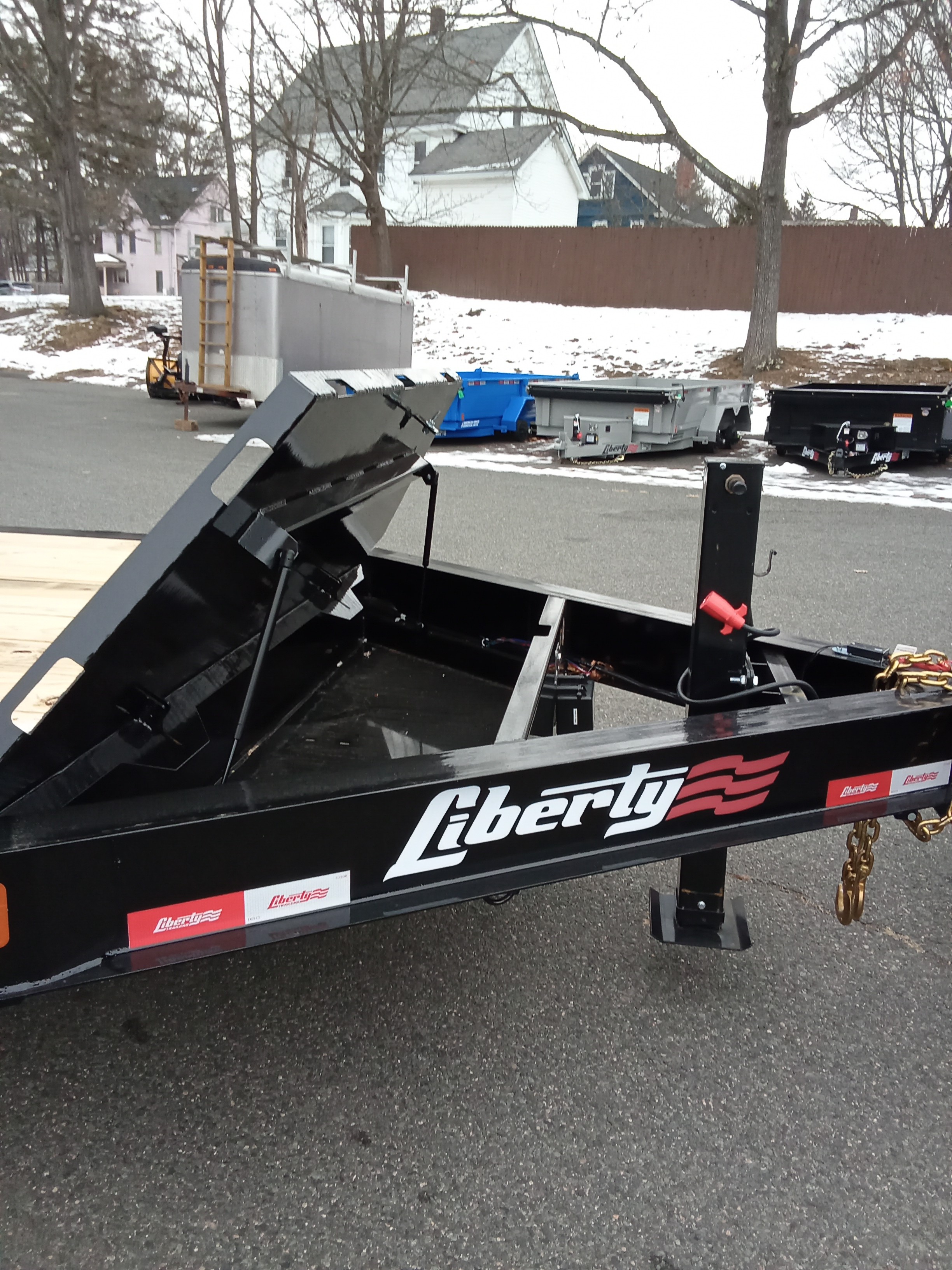 17.5K Dovetail Trailer photo 5