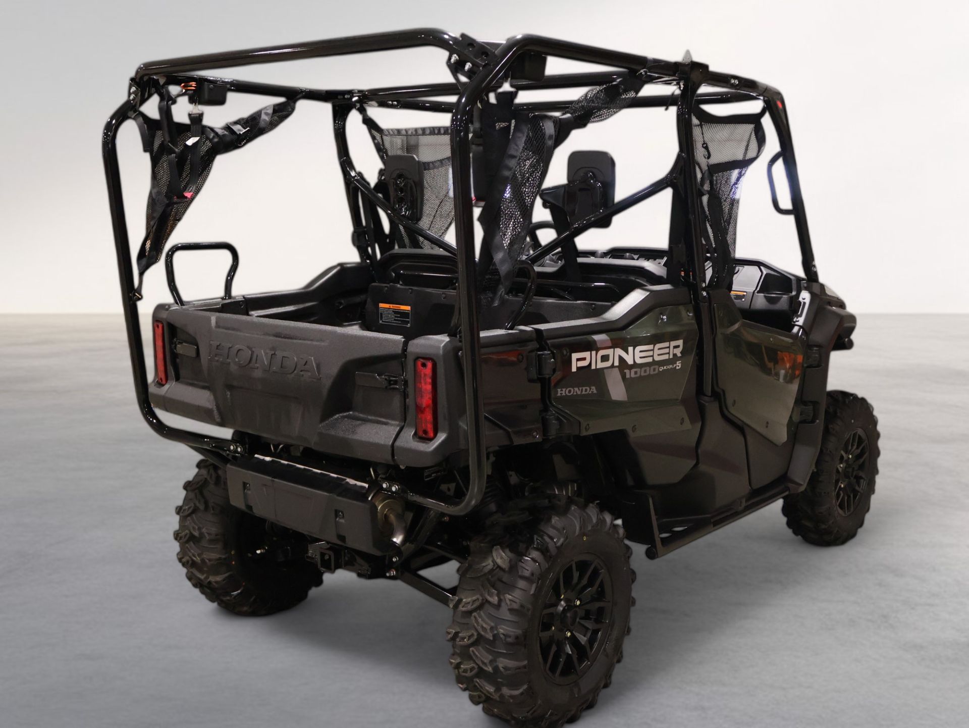 2024 Honda Pioneer 1000-5 Deluxe in Beaver Dam, Wisconsin - Photo 8