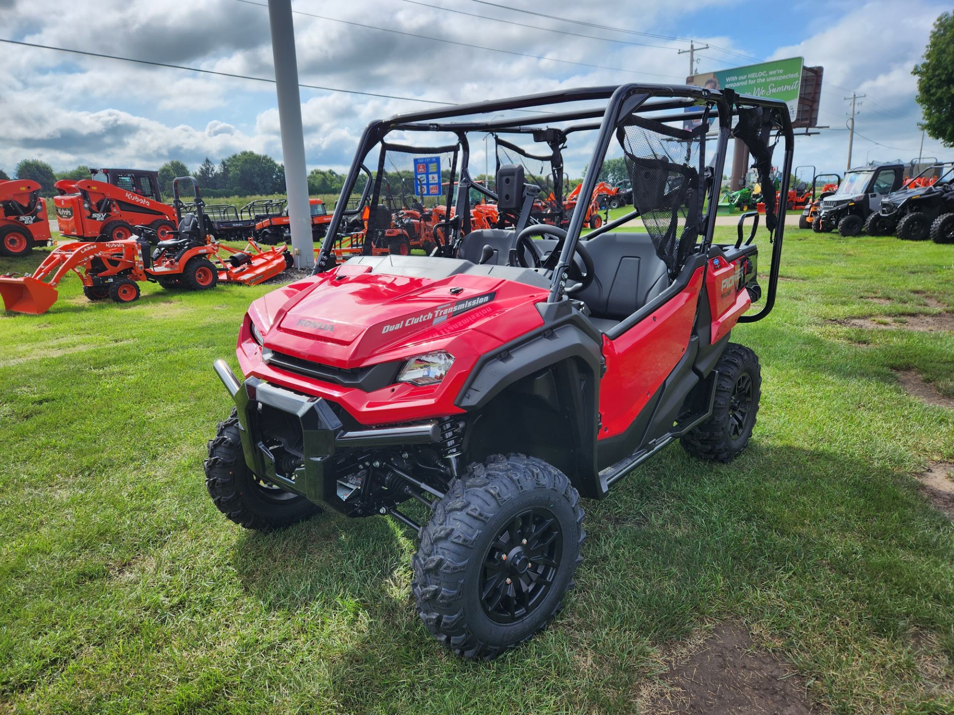 2024 Honda Pioneer 1000-5 Deluxe in Beaver Dam, Wisconsin - Photo 4