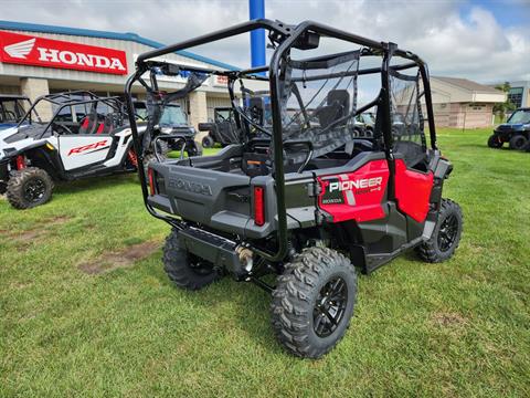 2024 Honda Pioneer 1000-5 Deluxe in Beaver Dam, Wisconsin - Photo 8