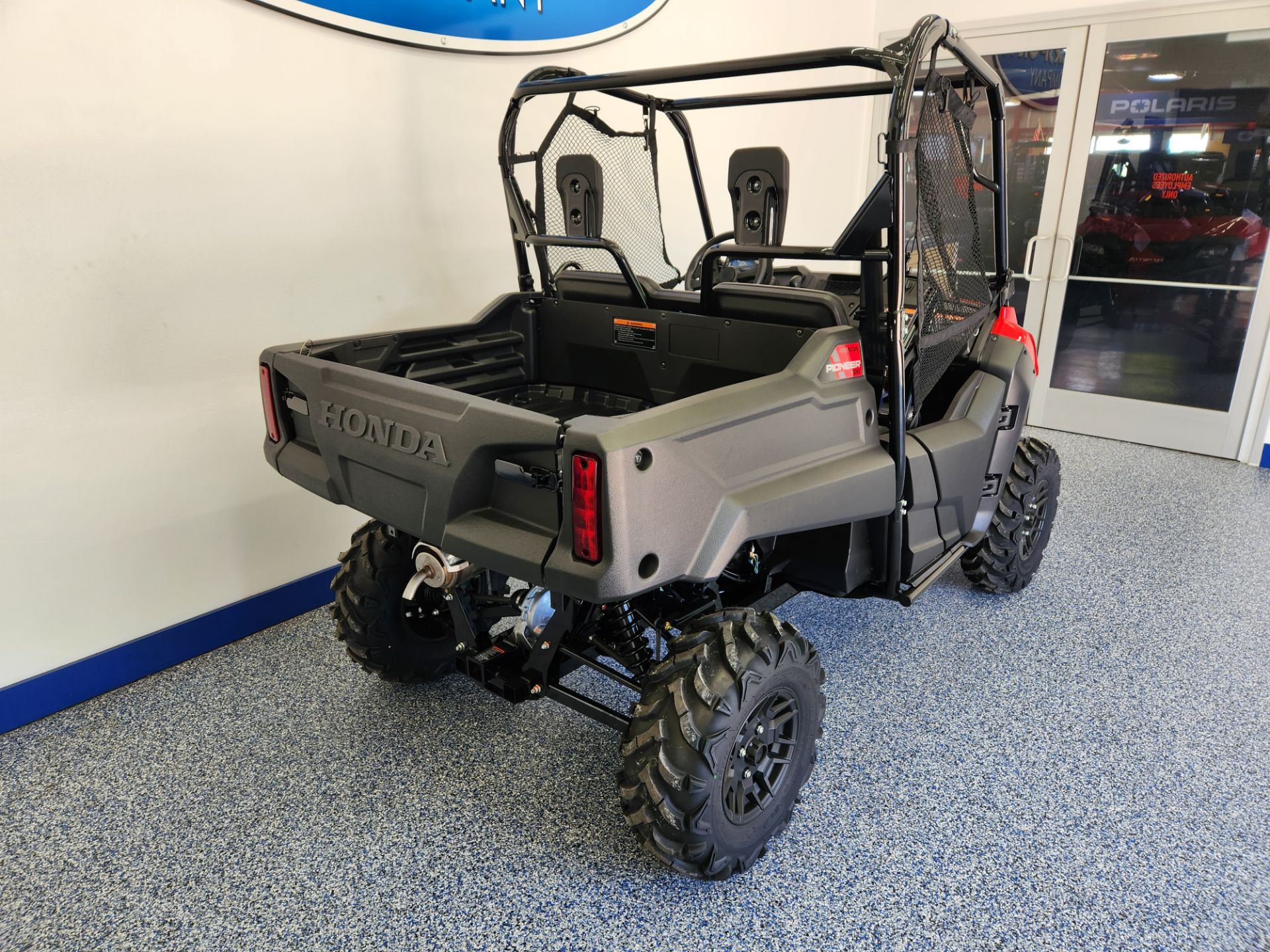 2025 Honda Pioneer 700 Deluxe in Beaver Dam, Wisconsin - Photo 8