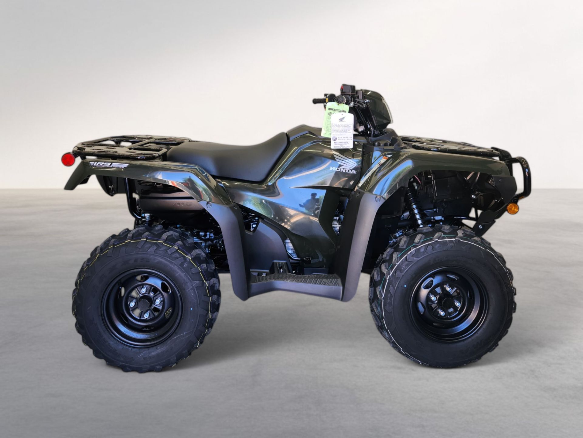 2024 Honda FourTrax Foreman Rubicon 4x4 Automatic DCT EPS in Beaver Dam, Wisconsin - Photo 2