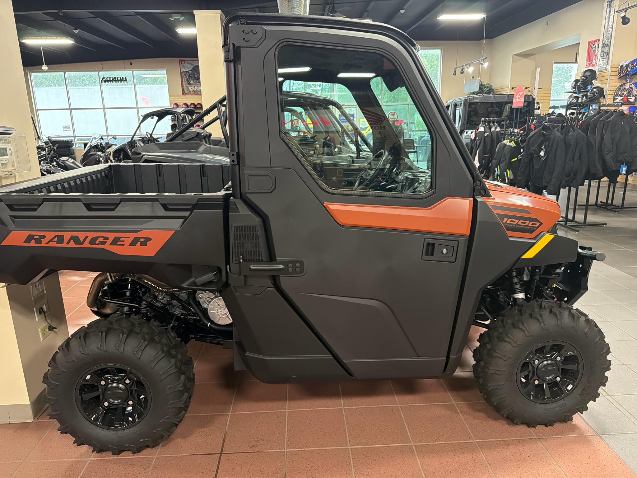 2026 Polaris Ranger 1000 Cab 2