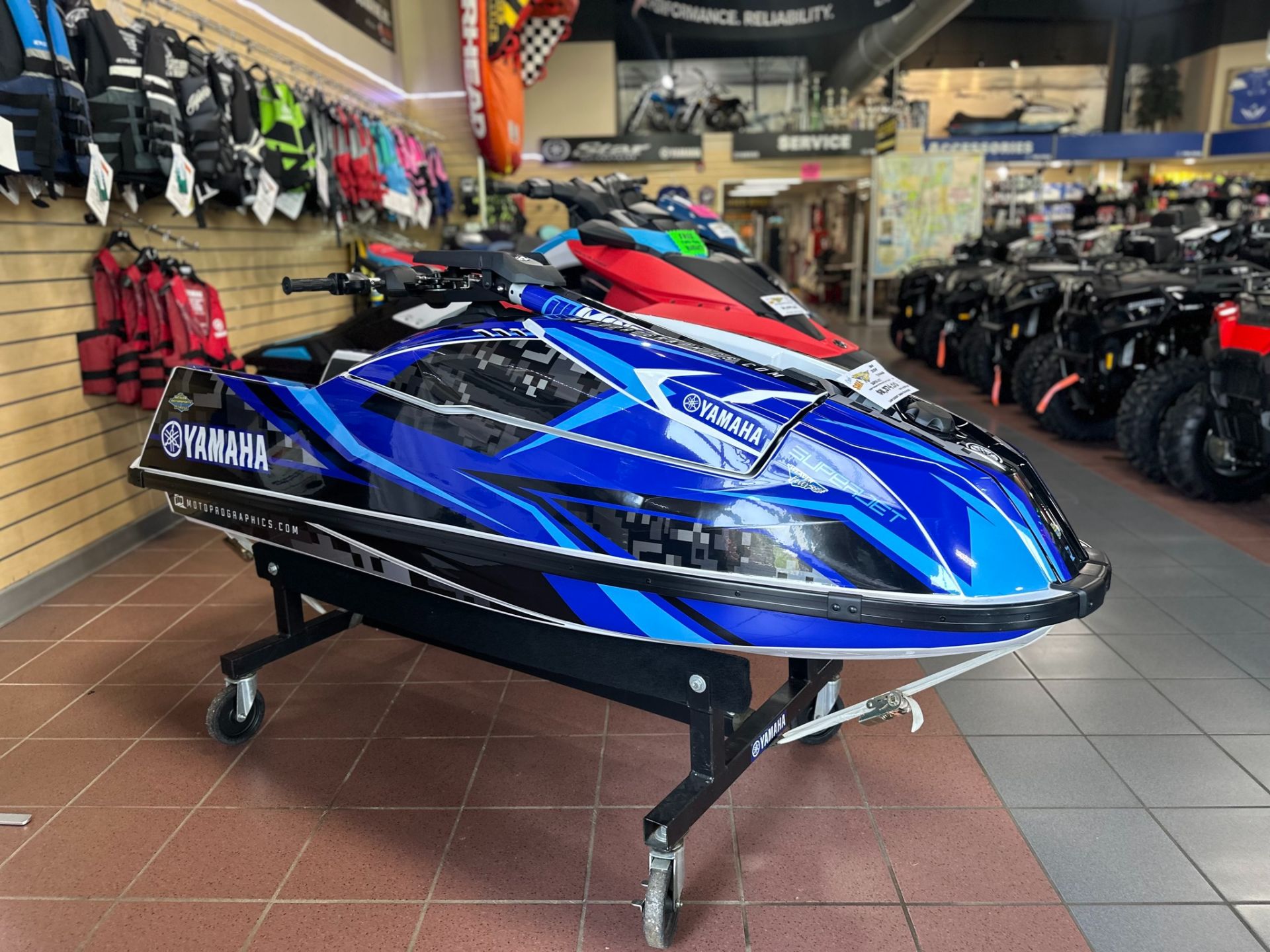 New 2024 Yamaha SuperJet, North Tonawanda NY | Specs, Price