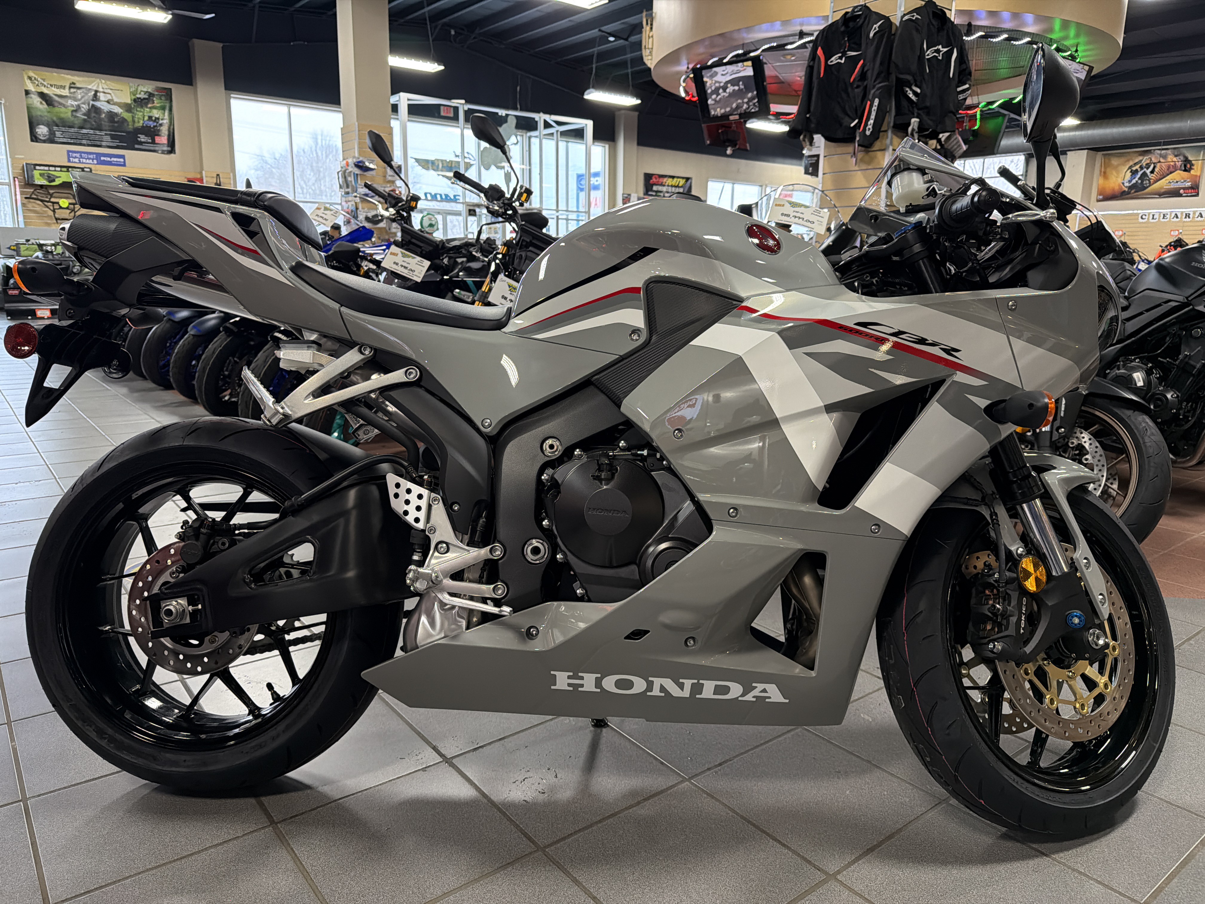 2026 Honda CBR600RR 1