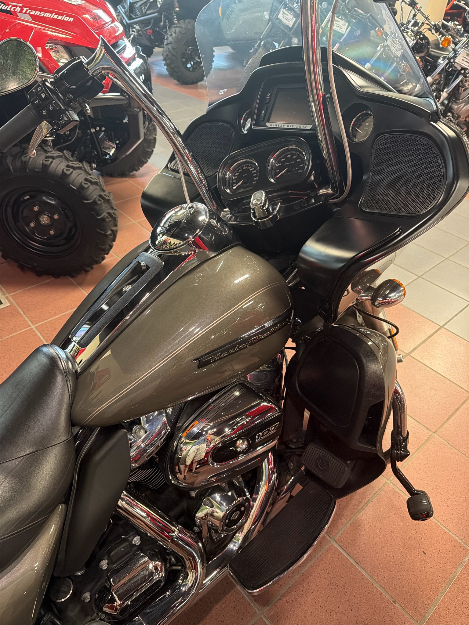 2018 Harley-Davidson Road Glide® Ultra 6