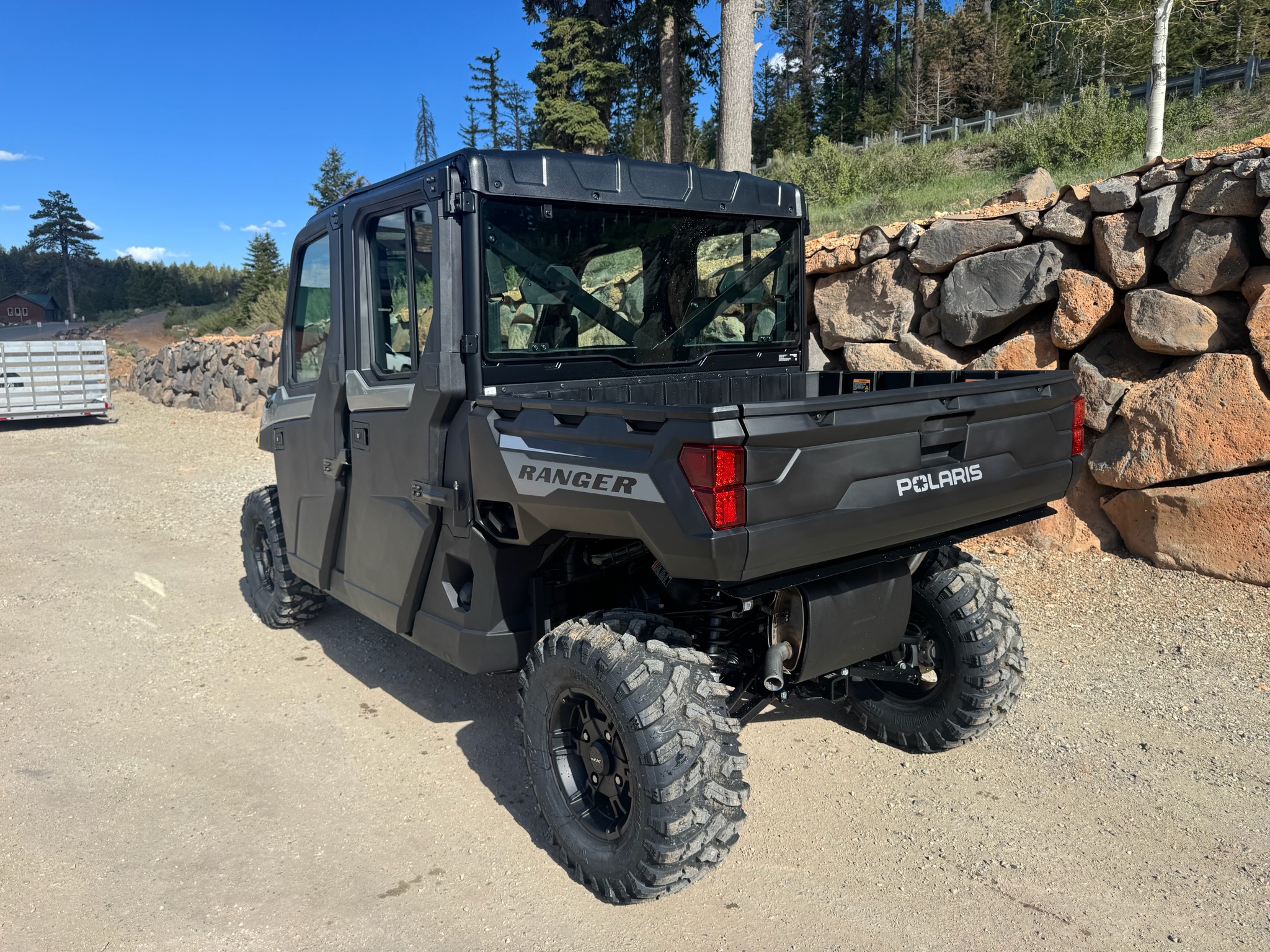 2027 Polaris Ranger Crew XP 1000 Cab 2