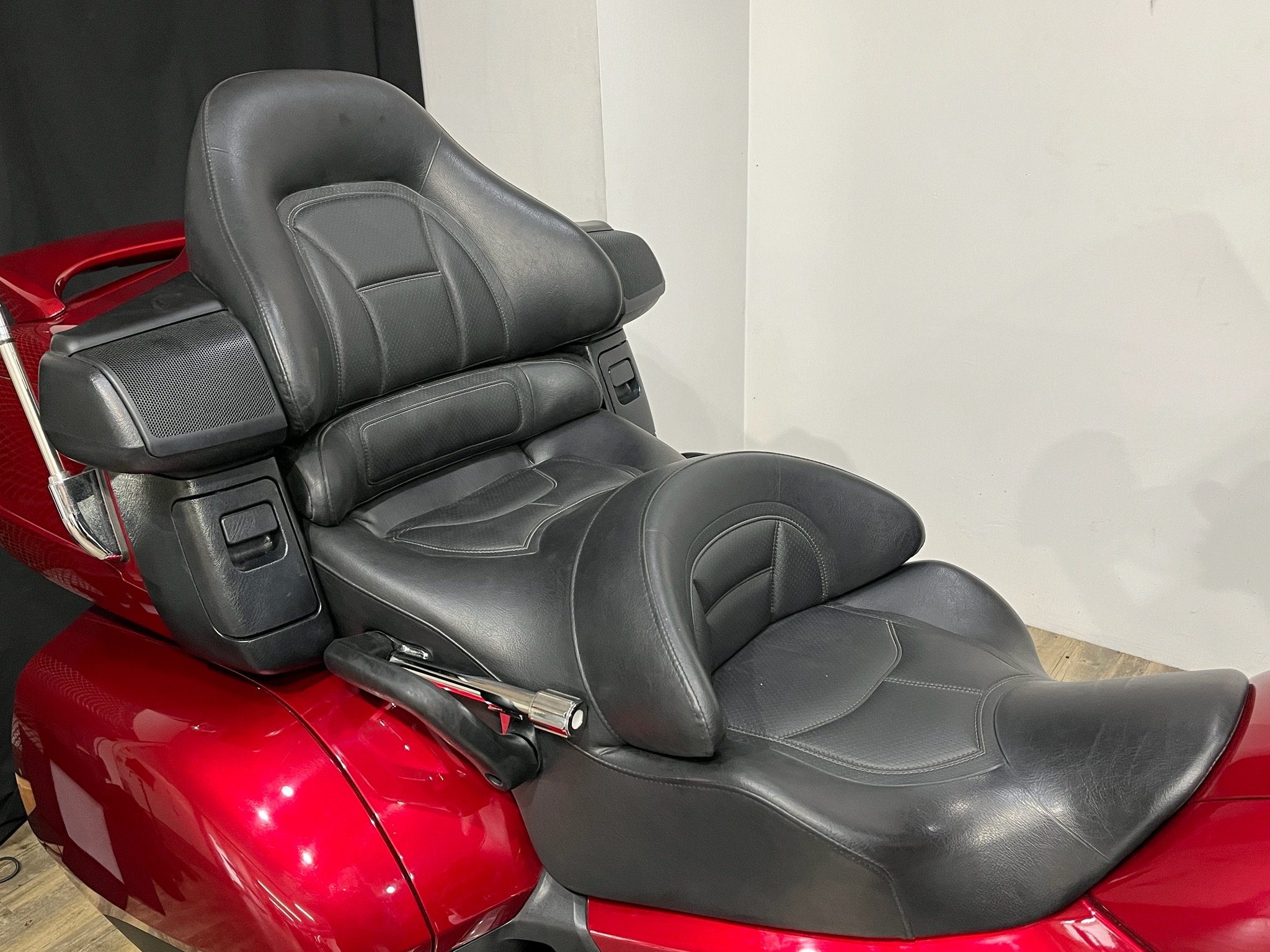 2012 Honda Gold Wing® Audio Comfort 11
