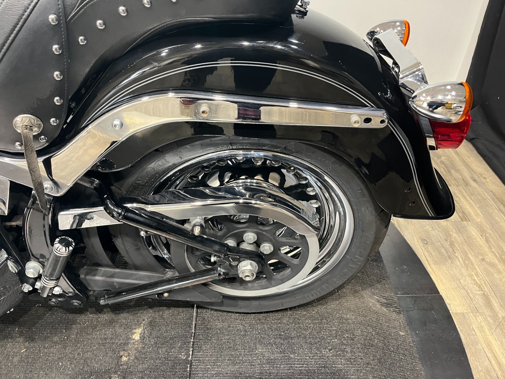 2015 Harley-Davidson Fat Boy® 11
