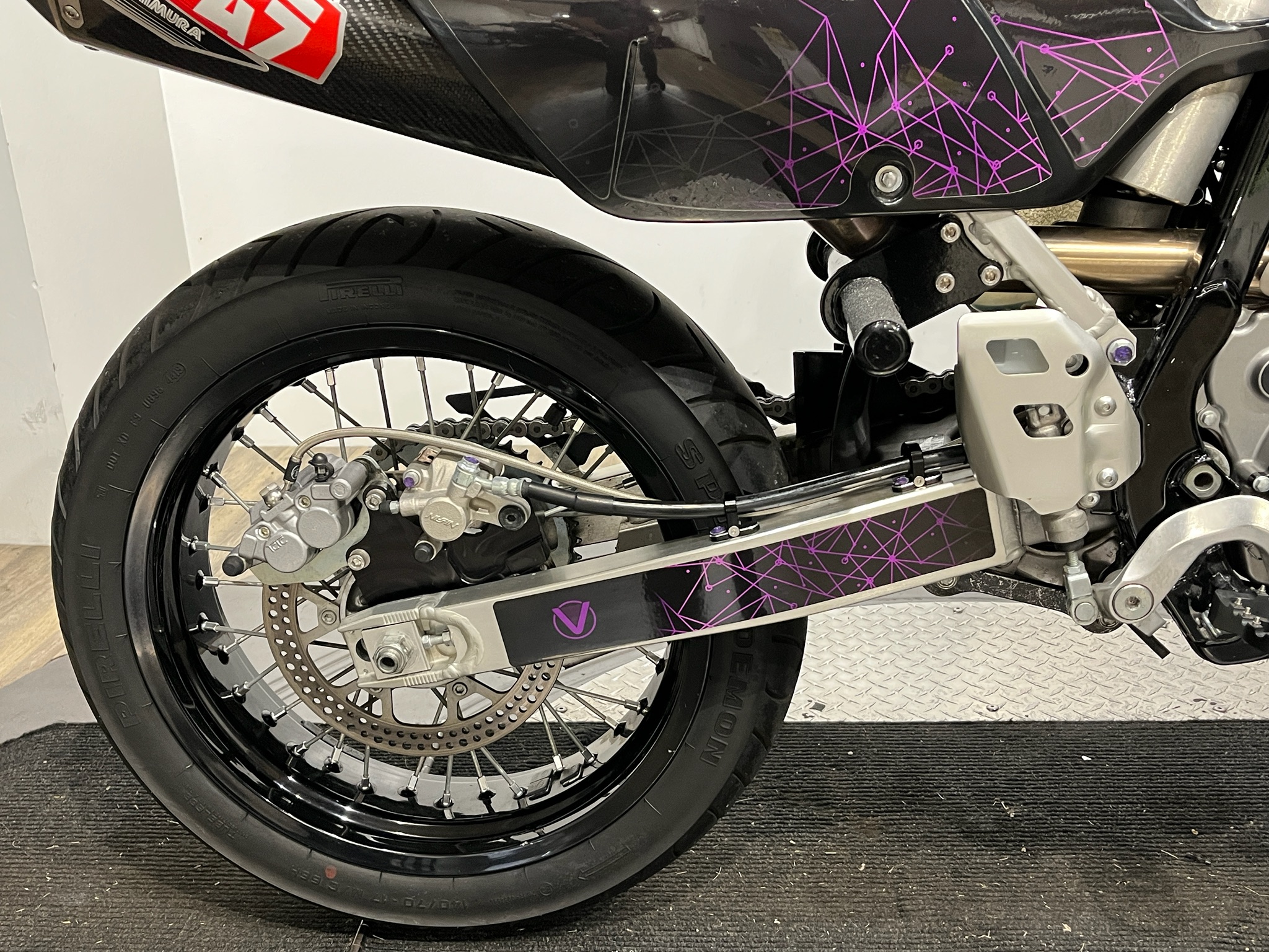2018 Suzuki DR-Z400SM 5