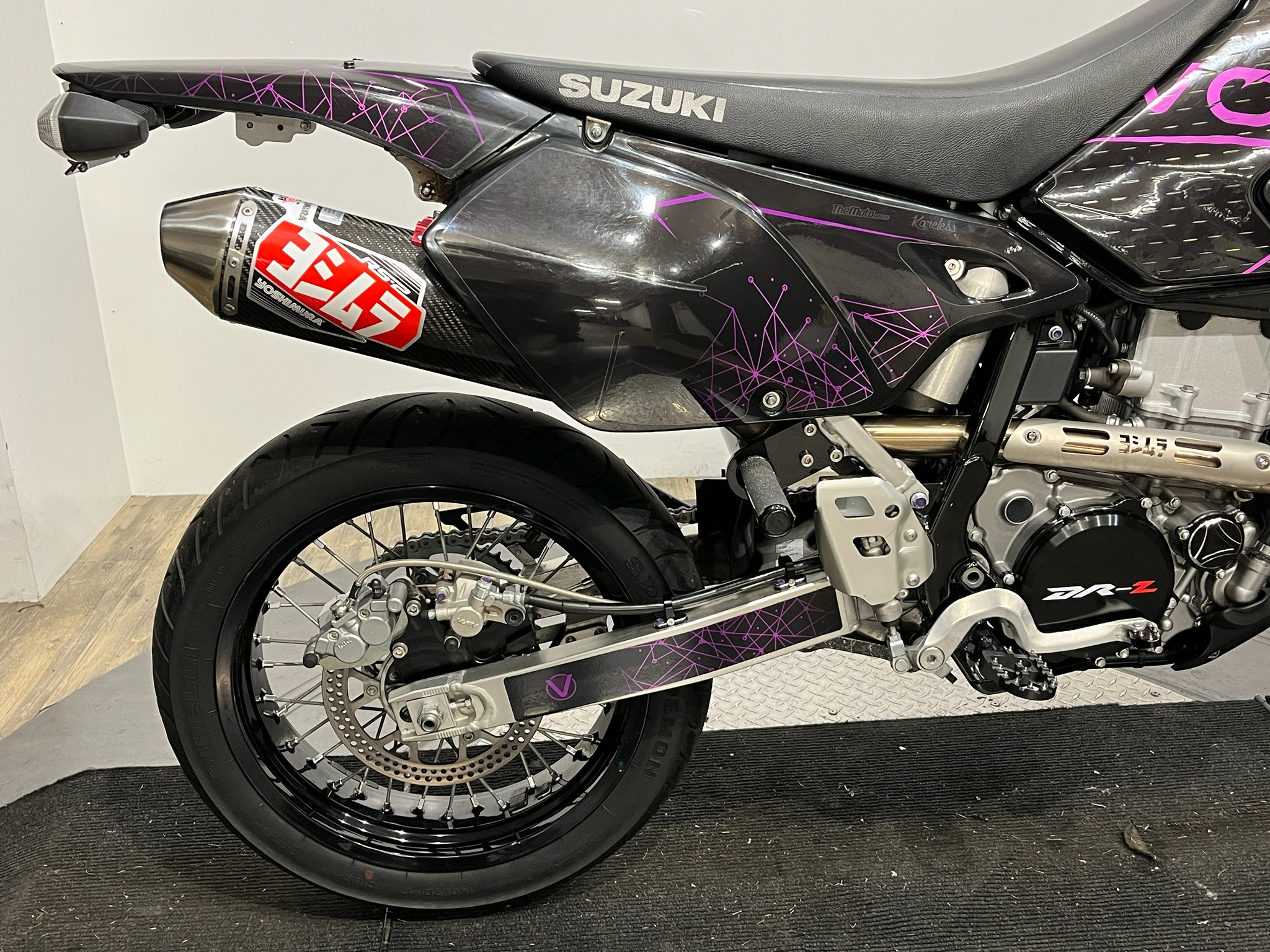 2018 Suzuki DR-Z400SM 8