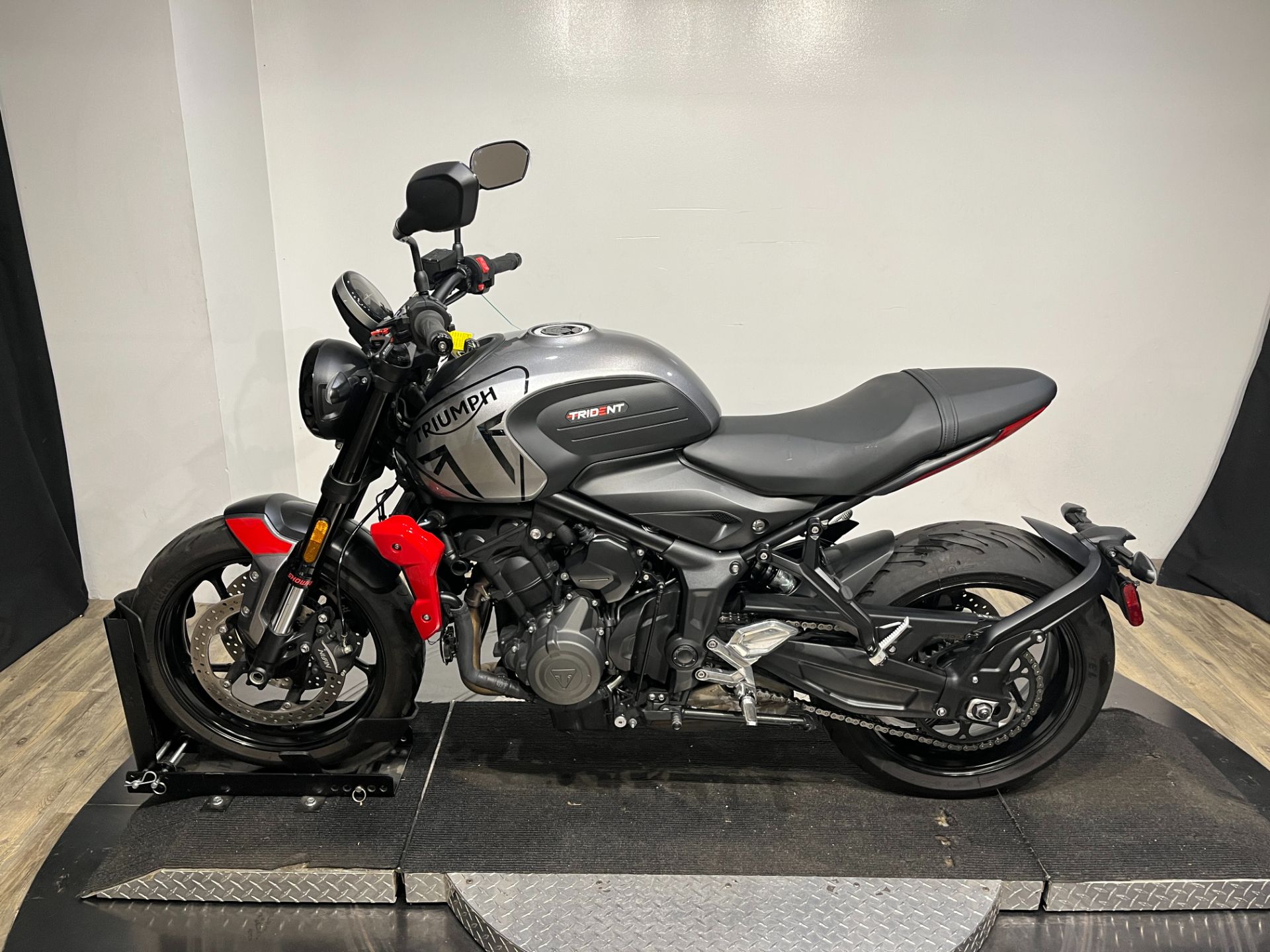 2023 Triumph Trident 660 10