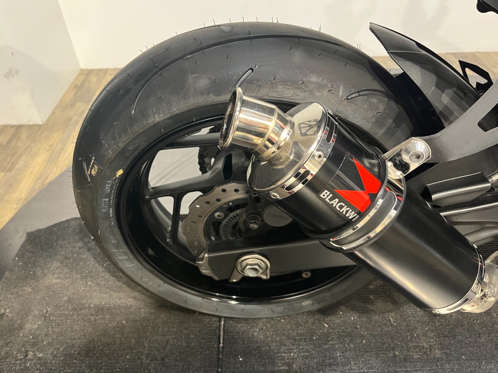 2023 Suzuki GSX-S750Z 6