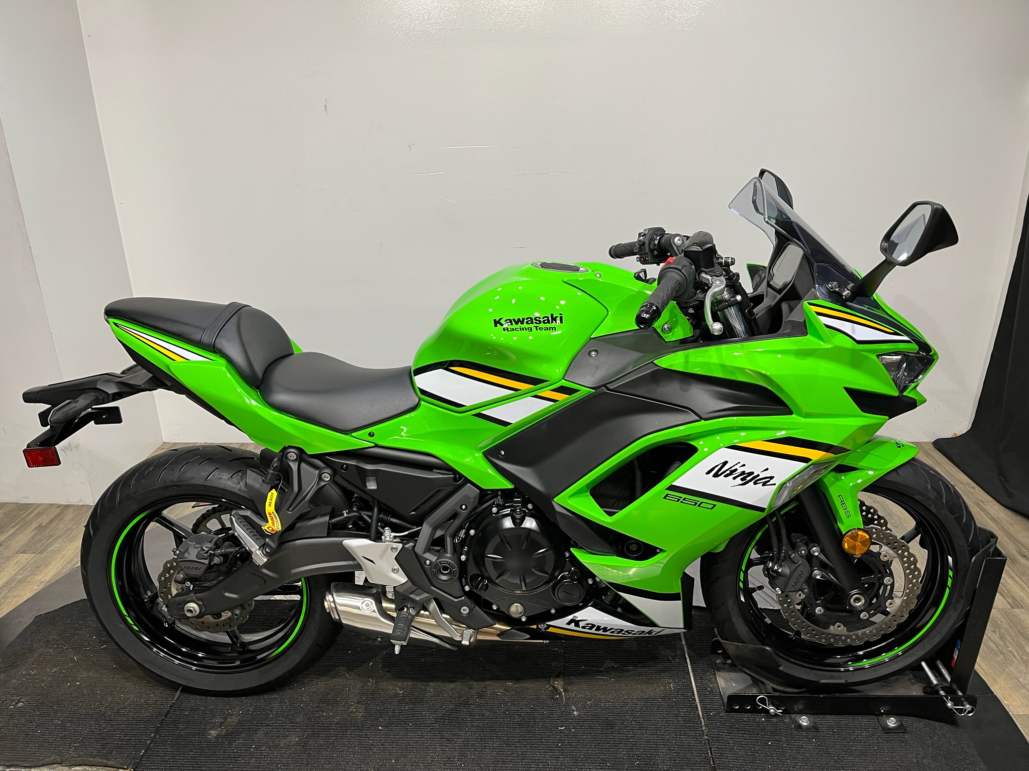 【新品タグ付き】 CALABASAS メンズ　M 2025 Kawasaki Ninja® 650 KRT Edition ABS, Wauconda IL | Certified